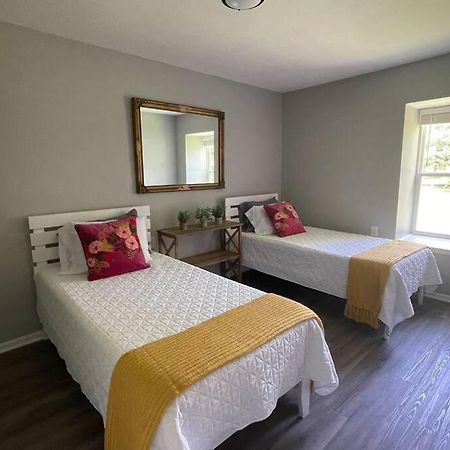 The Deannie Apt #6 - Simple And Homey 2Bd W/ Wifi Hamilton ภายนอก รูปภาพ